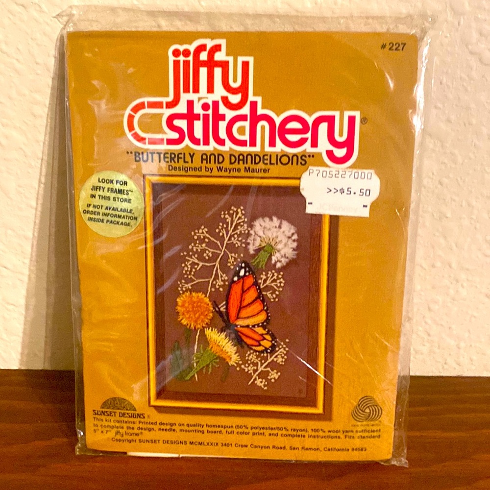 Vintage-Jiffy Stitchery-Butterfly and Dandelions #227